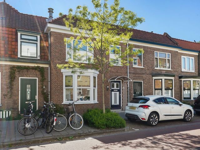 Adriaan Pauwstraat 13, Delft