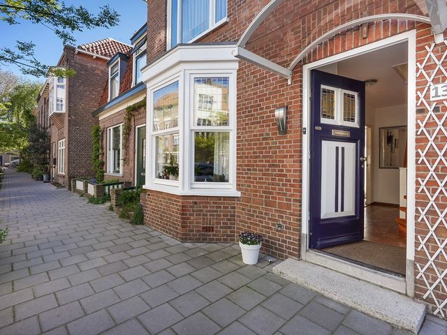 Adriaan Pauwstraat 13, Delft