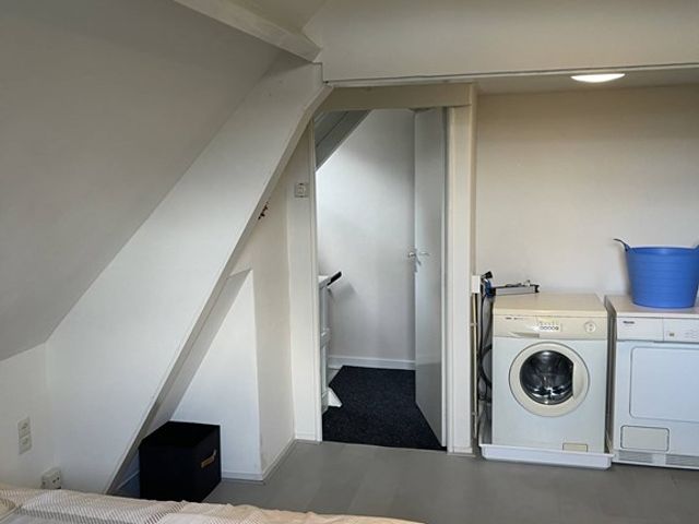 Honingerdijk 93B01, Rotterdam