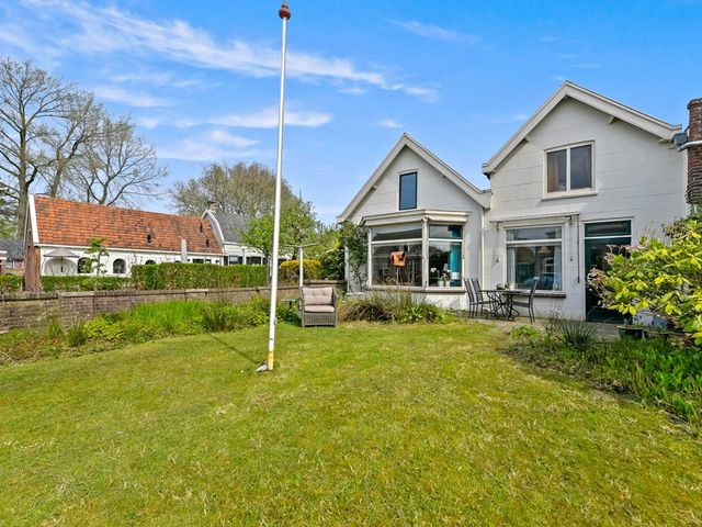 Commandeurskade 11, Maasland