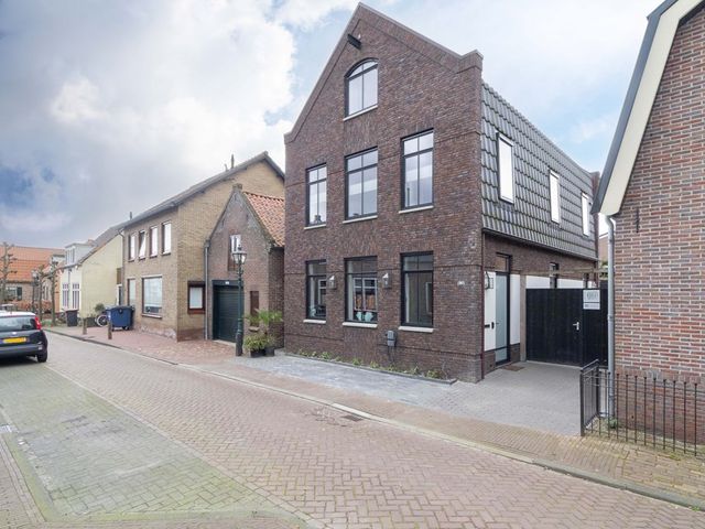 Weikamp 100, Bunschoten-Spakenburg
