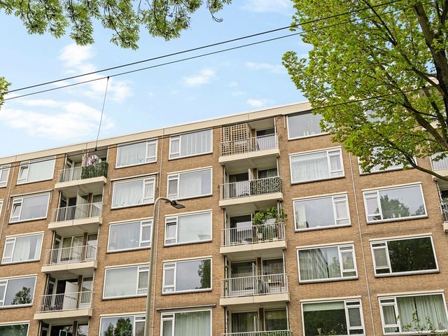 Erasmusplein 211, 's-Gravenhage