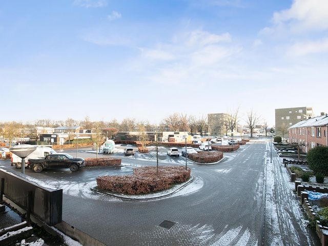 Bloemenoordplein 24, Waalwijk