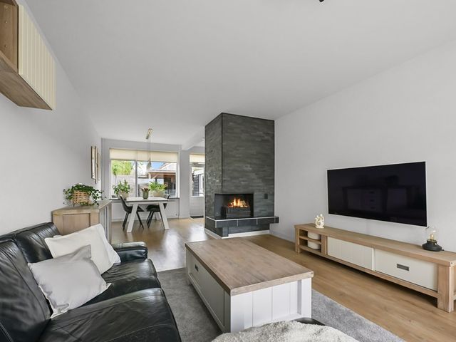 Kruiskroft 8, Egmond-Binnen