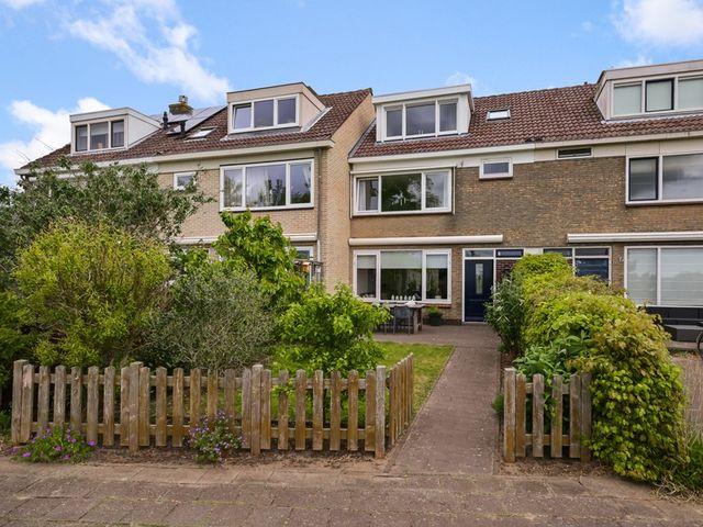 Kruiskroft 8, Egmond-Binnen