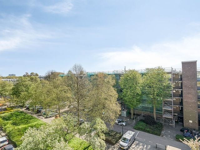 Burg Caan van Necklaan 326, Leidschendam