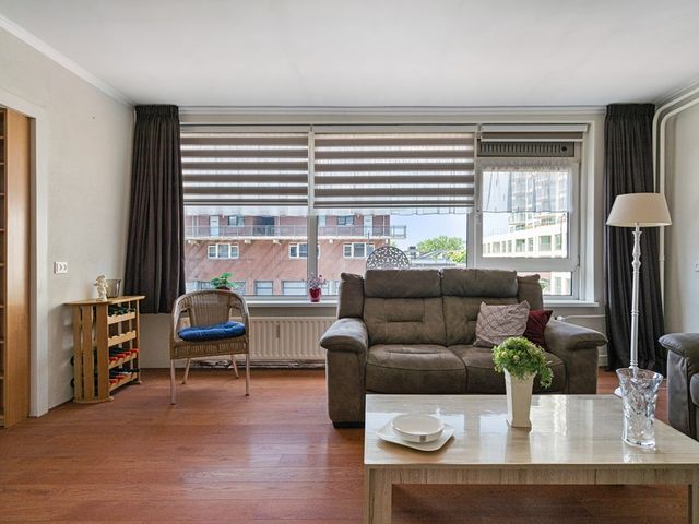 Steenvoordelaan 345, Rijswijk