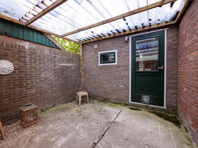 Van Hottingawei 8, Pietersbierum