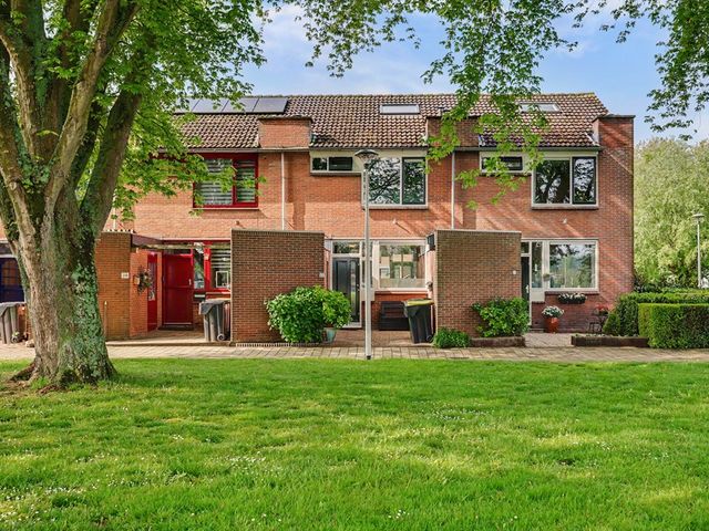 Kwartelstraat 32, Strijen