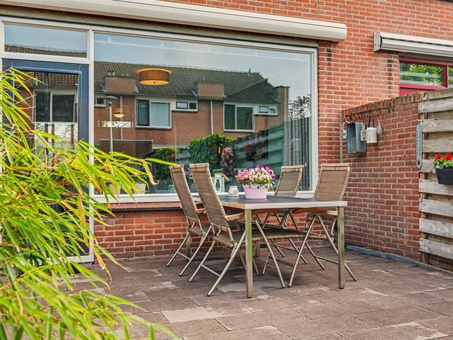 Kwartelstraat 32, Strijen
