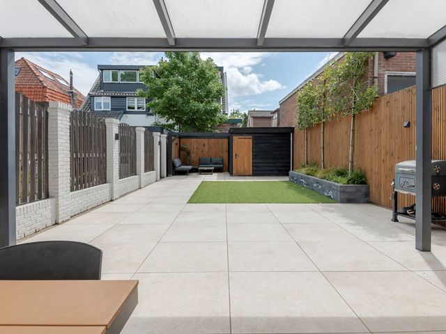Oosterpad 20, Bussum