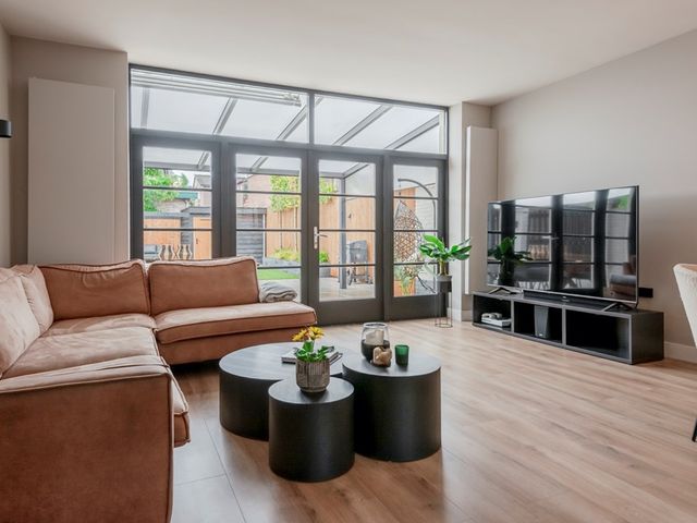 Oosterpad 20, Bussum