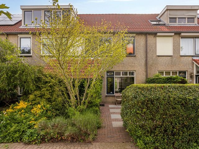 Pastoor Kwakmanlaan 69, Rijpwetering