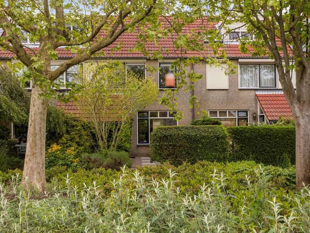 Pastoor Kwakmanlaan 69, Rijpwetering