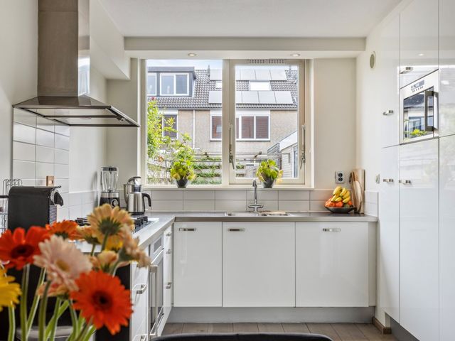 Pastoor Kwakmanlaan 69, Rijpwetering