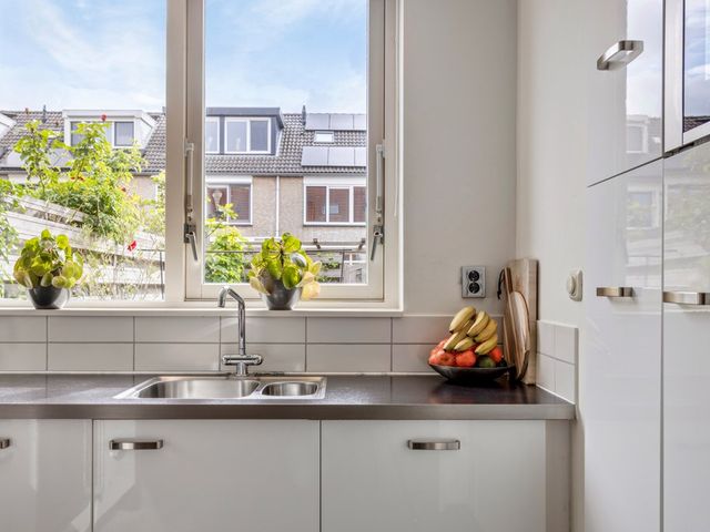 Pastoor Kwakmanlaan 69, Rijpwetering