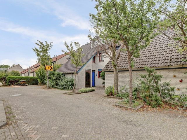 Breedspoor 66, Capelle aan den IJssel