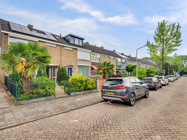 Van Oldenbarneveltstraat 2, Alblasserdam