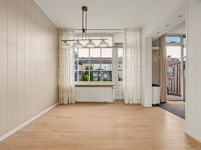 Van Oldenbarneveltstraat 2, Alblasserdam