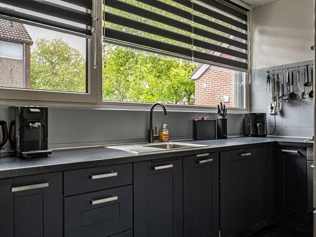 Oude Vlie 92, Emmeloord