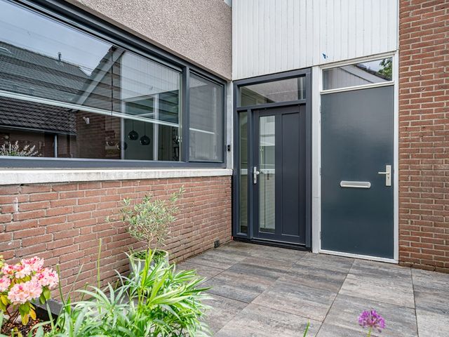 Oude Vlie 92, Emmeloord