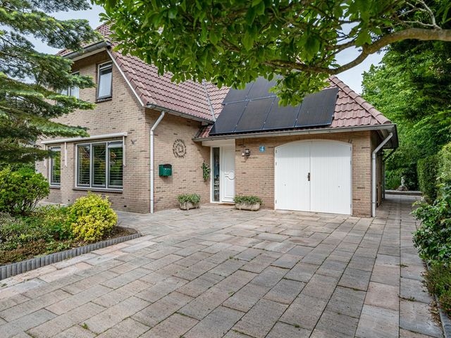 Visarend 4, Tollebeek