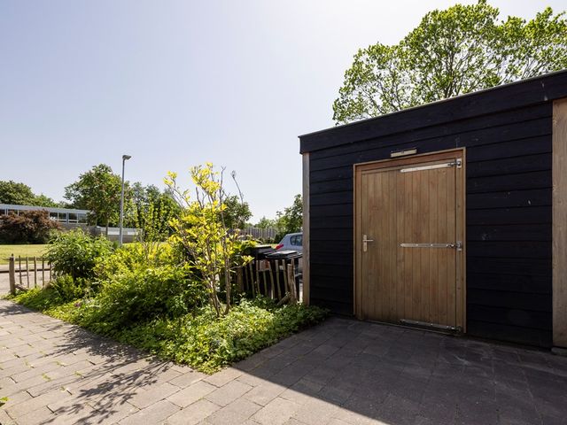 Mient 56, Vijfhuizen