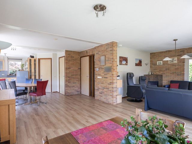Zuiderbuuren 5, Marum