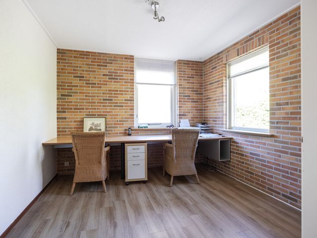Zuiderbuuren 5, Marum