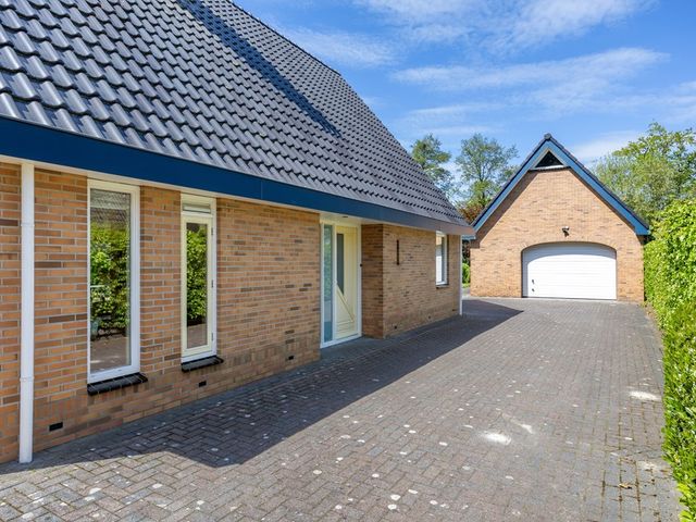 Zuiderbuuren 5, Marum