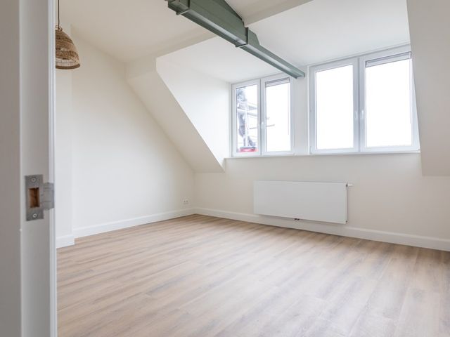 Javastraat 102A1, 's-Gravenhage