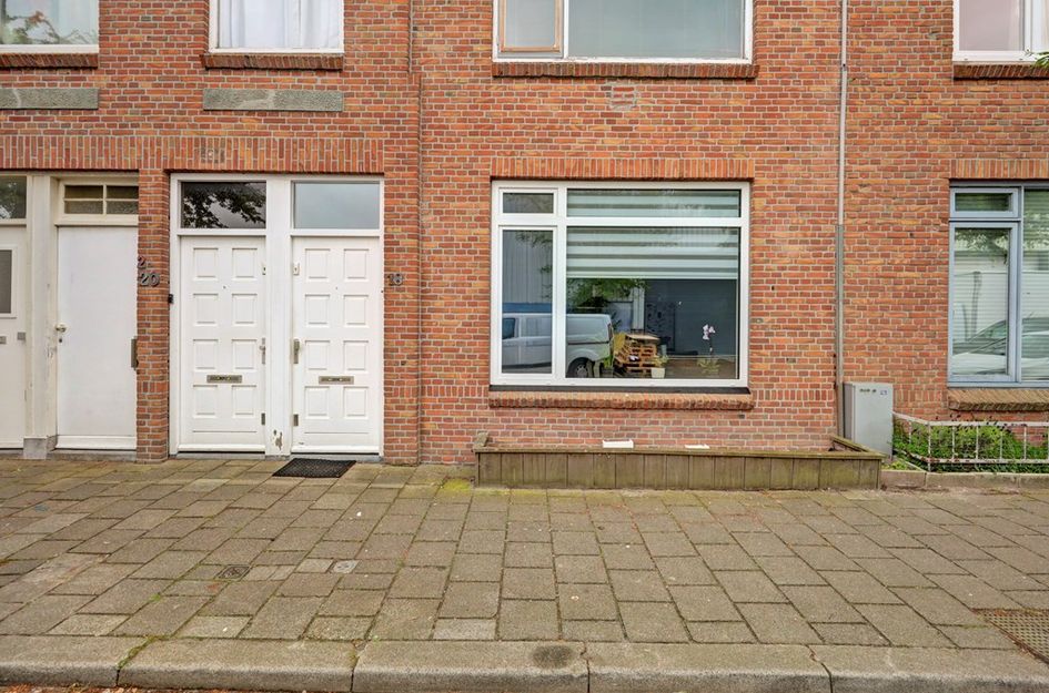 Burg van der Veldestraat 18