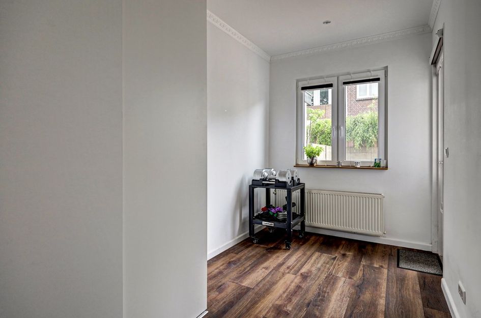 Burg van der Veldestraat 18