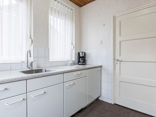 Merwedestraat 8, Stein