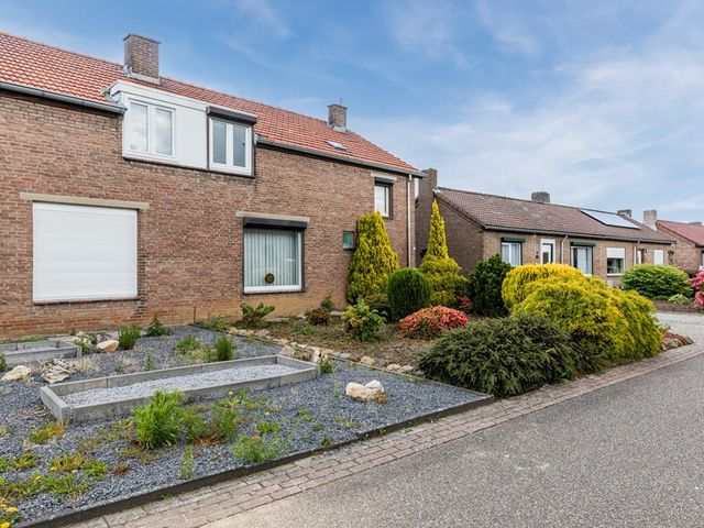 Merwedestraat 8, Stein