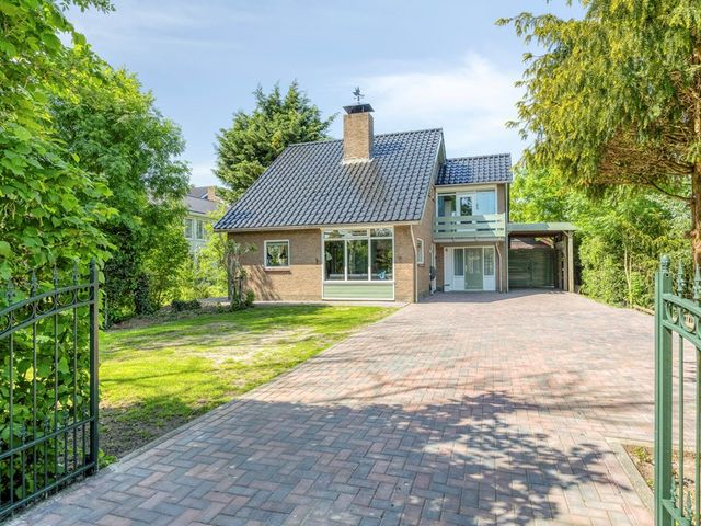 Lage Giessen 2II, Hoornaar