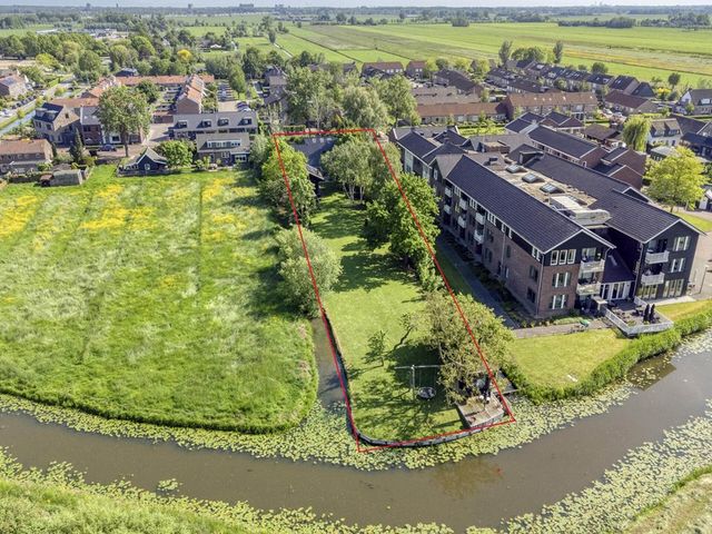 Lage Giessen 2II, Hoornaar