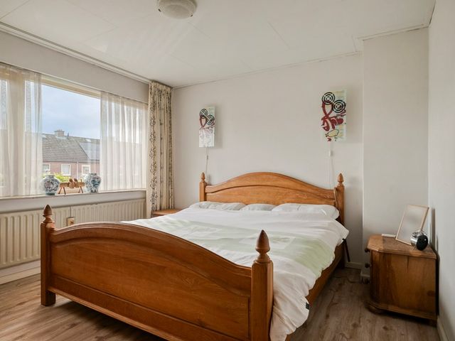 Jan van Amstelstraat 80, Schijndel