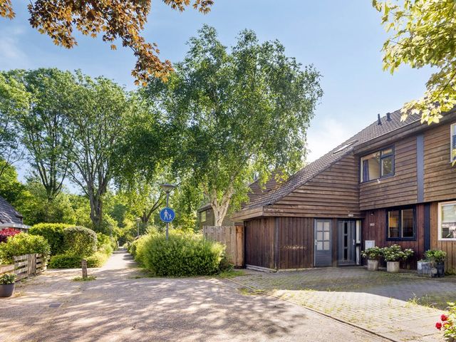 Paardenweide 165, Zwaag