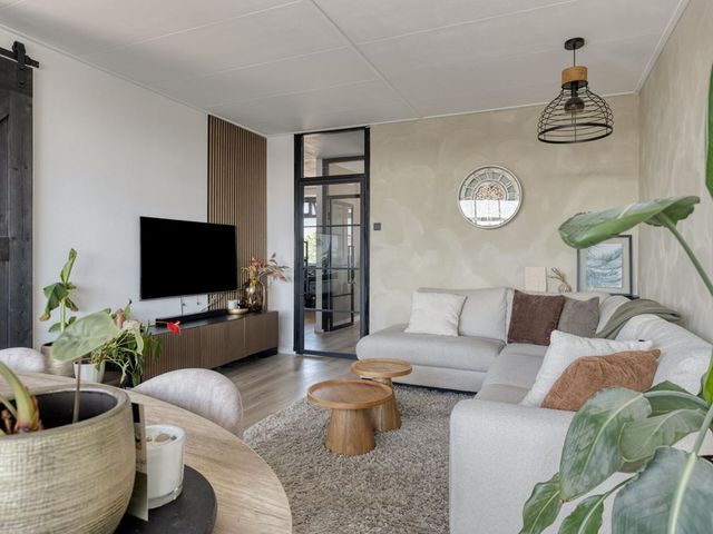 Pastoor van Akenstraat 104, Roosendaal