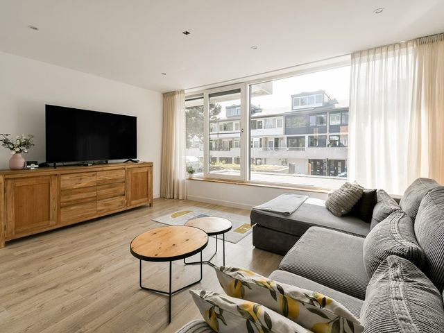 Buziaustraat 10, Amsterdam