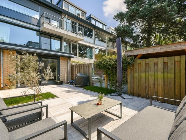 Buziaustraat 10, Amsterdam