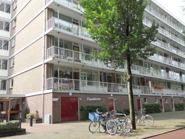 Volendamlaan , 's-Gravenhage