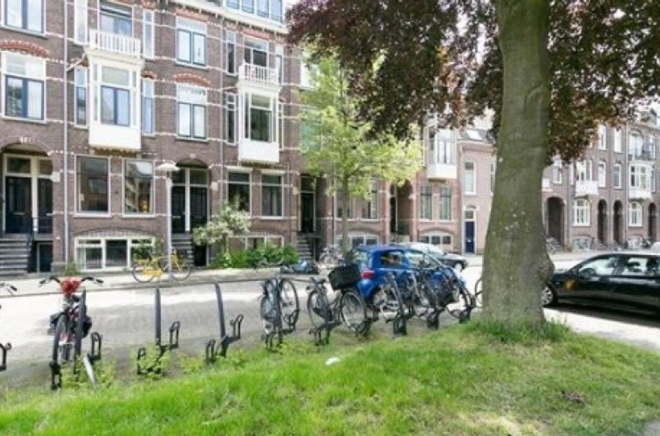 Justus van Effenstraat 