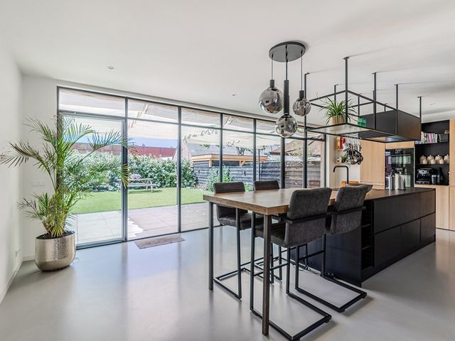 Adelaarstraat 6, Badhoevedorp