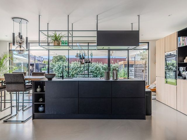 Adelaarstraat 6, Badhoevedorp