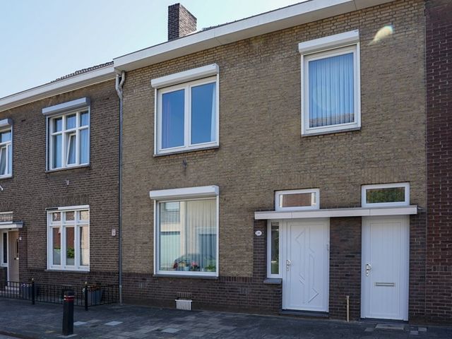 Sint Servatiusweg 31, Maastricht