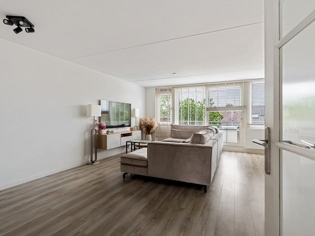 Oranjelaan 37, Rijnsburg
