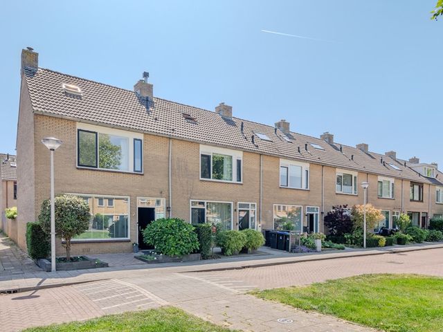 Admiraal Helfrichplein 2, Bleiswijk