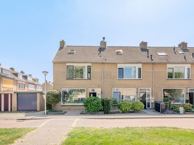 Admiraal Helfrichplein 2, Bleiswijk